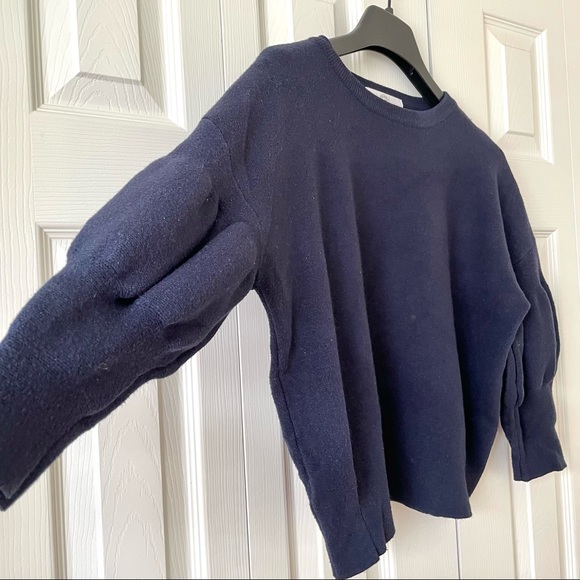 3/$30 NWOT Cropped Dropped Shoulder Navy Blue Knit Top - Picture 3 of 10